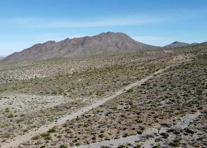 Stunning Tiny House With Picnic Space, Barbecue And Fire Pit In Meadview, Arizona Holiday home