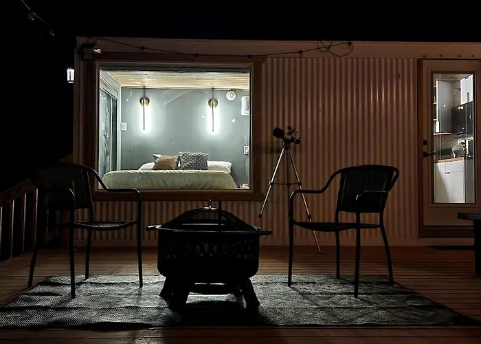 Holiday home Stunning Tiny House With Picnic Space, Barbecue And Fire Pit In Meadview, Arizona