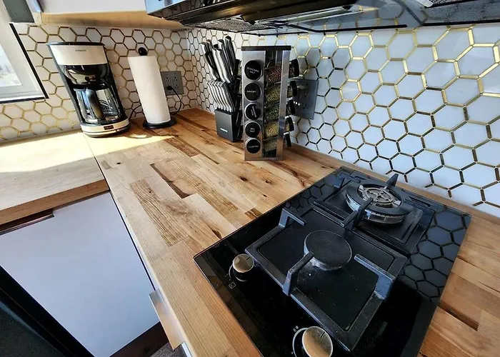 Stunning Tiny House With Picnic Space, Barbecue And Fire Pit In Meadview, Arizona Holiday home